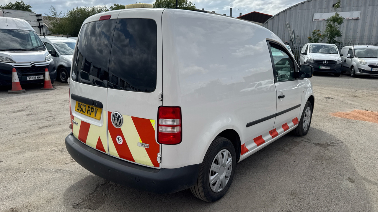 VOLKSWAGEN CADDY C20 1.6 TDI 102PS - Mazs furgons: foto 4 VOLKSWAGEN CADDY C20 1.6 TDI 102PS - Mazs furgons: foto 4