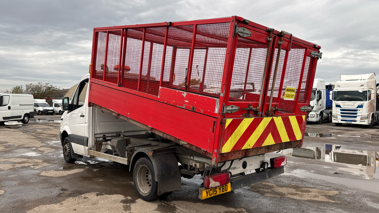 VOLKSWAGEN CRAFTER CR50 TDI - Komercauto pašizgāzējs: foto 3 VOLKSWAGEN CRAFTER CR50 TDI - Komercauto pašizgāzējs: foto 3