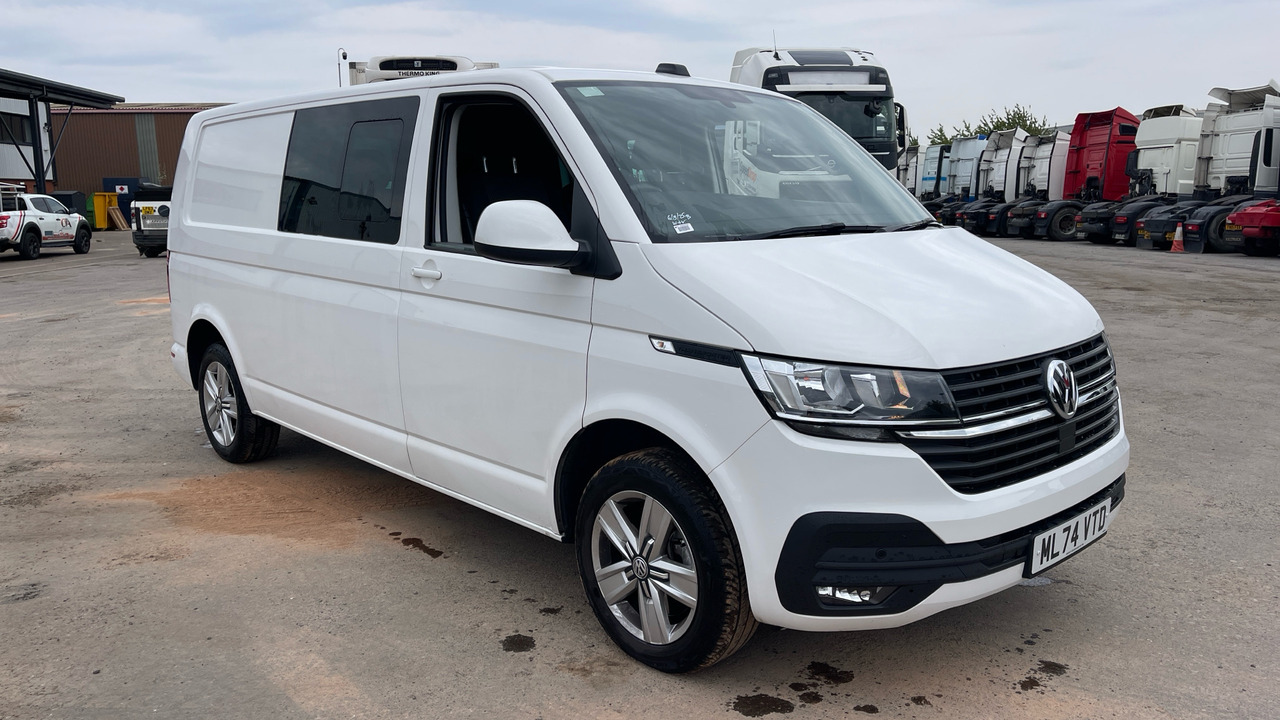 VOLKSWAGEN TRANSPORTER T32 2.0 TDI 150PS HIGHLINE - Kravas-pasažieru furgons: foto 1 VOLKSWAGEN TRANSPORTER T32 2.0 TDI 150PS HIGHLINE - Kravas-pasažieru furgons: foto 1