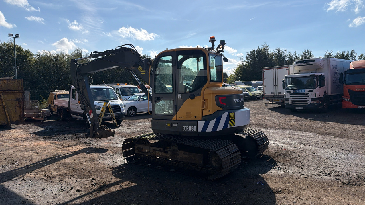 VOLVO ECR88D - Celtniecības maisītājs: foto 3 VOLVO ECR88D - Celtniecības maisītājs: foto 3