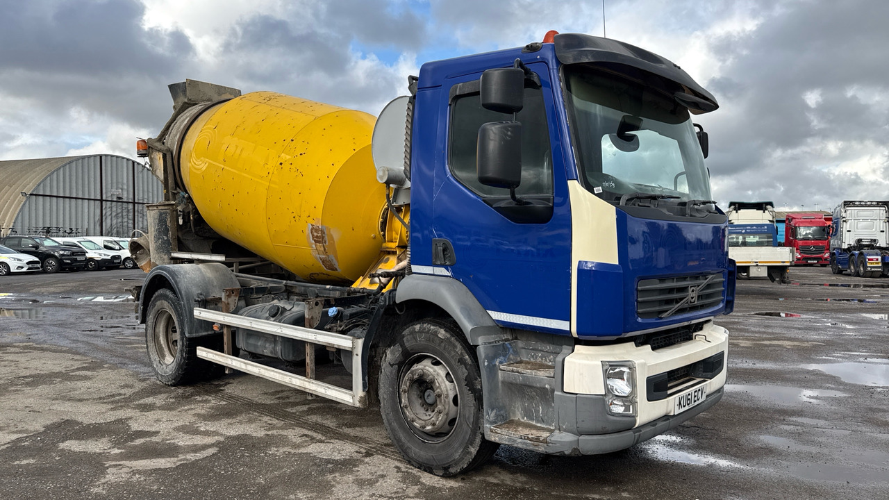 VOLVO FL 240 - Betonvedējs: foto 1 VOLVO FL 240 - Betonvedējs: foto 1