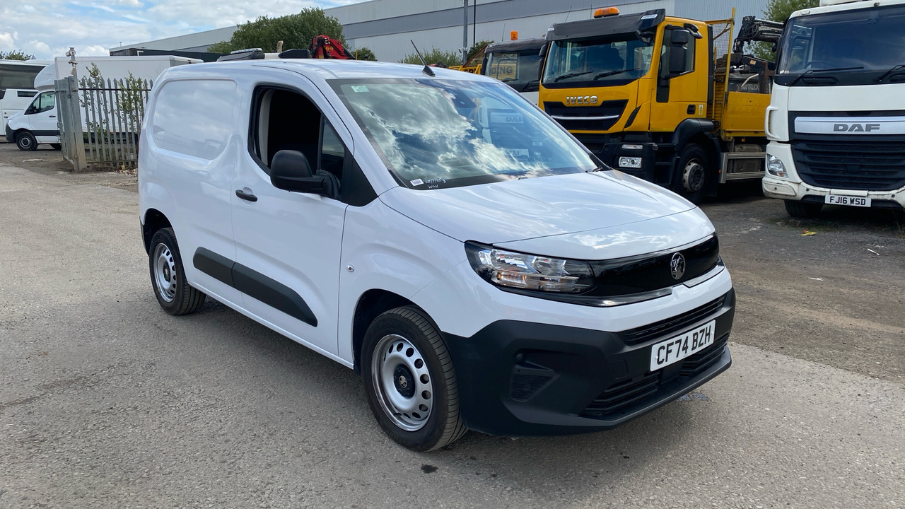 Vauxhall Combo 1.5 TURBO D 100PS PRIME - Mazs furgons: foto 1 Vauxhall Combo 1.5 TURBO D 100PS PRIME - Mazs furgons: foto 1