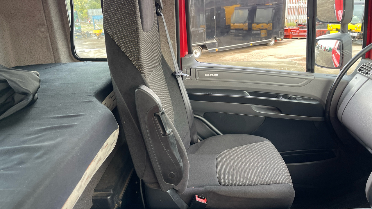 Vilcējs DAF CF 440: foto 8
