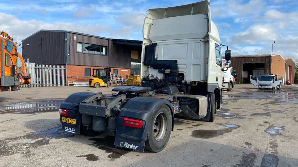 DAF CF 450 EURO 6 - Vilcējs: foto 4 DAF CF 450 EURO 6 - Vilcējs: foto 4