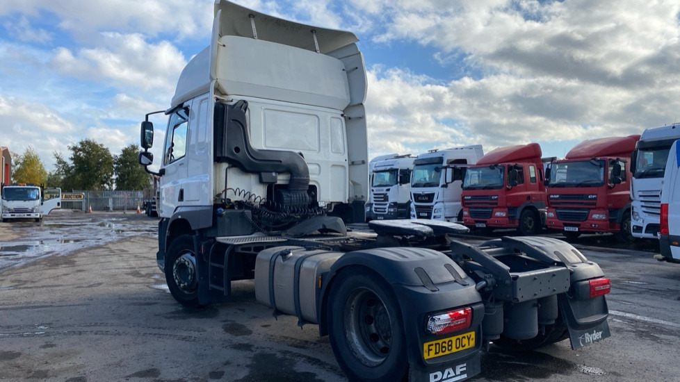 DAF CF 450 EURO 6 - Vilcējs: foto 3 DAF CF 450 EURO 6 - Vilcējs: foto 3