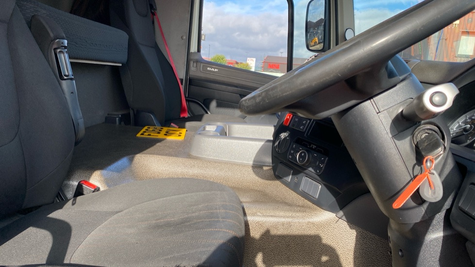 DAF CF 450 EURO 6 - Vilcējs: foto 5 DAF CF 450 EURO 6 - Vilcējs: foto 5
