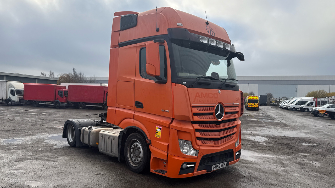 MERCEDES-BENZ ACTROS 1845 - Vilcējs: foto 1 MERCEDES-BENZ ACTROS 1845 - Vilcējs: foto 1