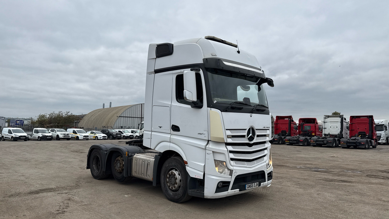 MERCEDES-BENZ ACTROS 2551 - Vilcējs: foto 1 MERCEDES-BENZ ACTROS 2551 - Vilcējs: foto 1