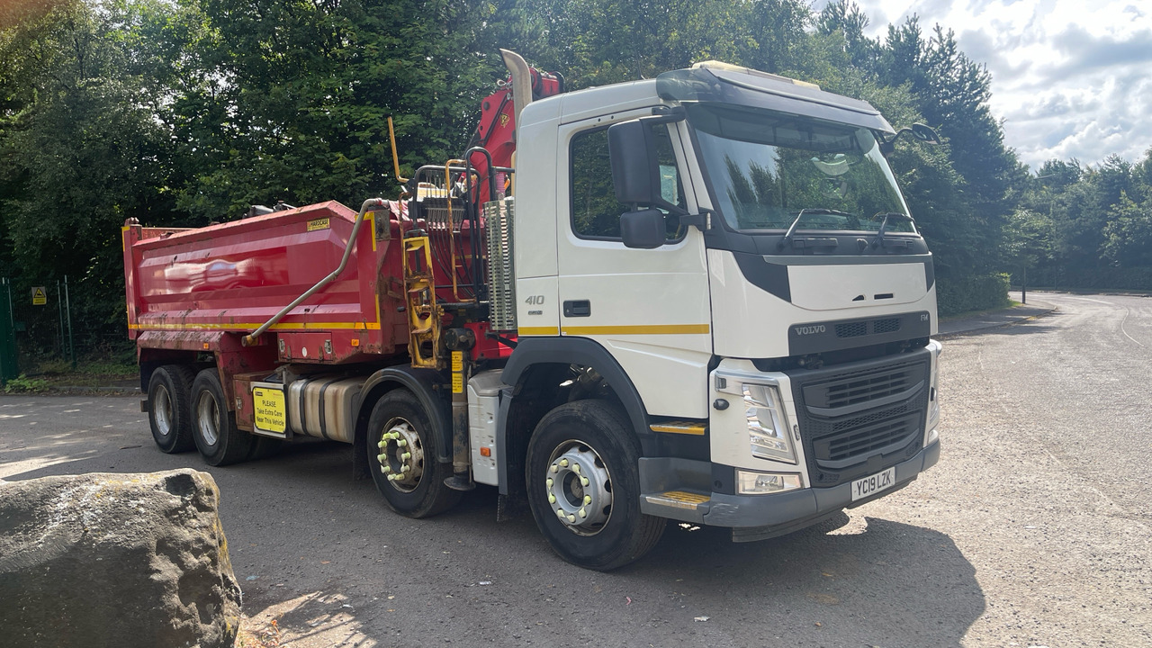 Volvo FM 410 - Kravas automašīna pašizgāzējs, Kravas auto ar manipulatoru: foto 1 Volvo FM 410 - Kravas automašīna pašizgāzējs, Kravas auto ar manipulatoru: foto 1