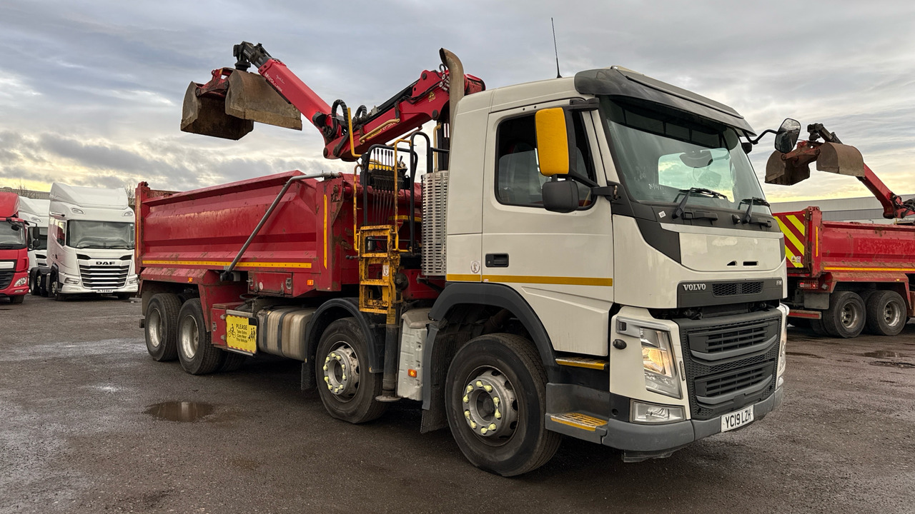 Volvo FM 410 - Kravas automašīna pašizgāzējs, Kravas auto ar manipulatoru: foto 1 Volvo FM 410 - Kravas automašīna pašizgāzējs, Kravas auto ar manipulatoru: foto 1