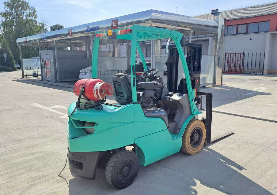 Mitsubishi FG25N - Gāzes iekrāvējs: foto 4 Mitsubishi FG25N - Gāzes iekrāvējs: foto 4