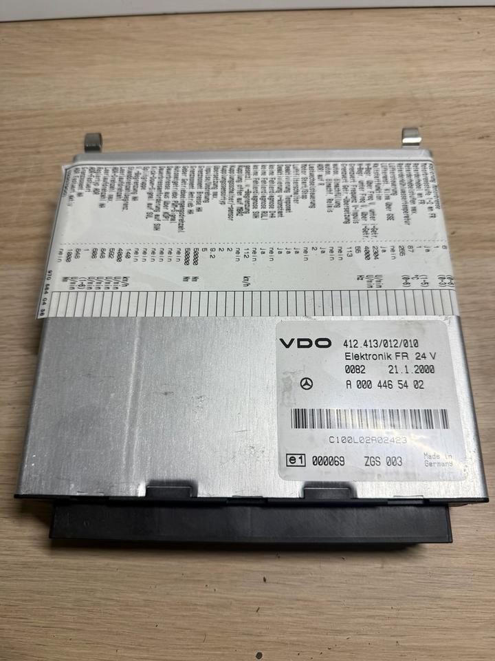 ATEGO VDO ELEKTRONIK FMR Steuergerät A0004465402 - Elektroniskais vadības bloks (ECU) - Kravas automašīna: foto 2 ATEGO VDO ELEKTRONIK FMR Steuergerät A0004465402 - Elektroniskais vadības bloks (ECU) - Kravas automašīna: foto 2