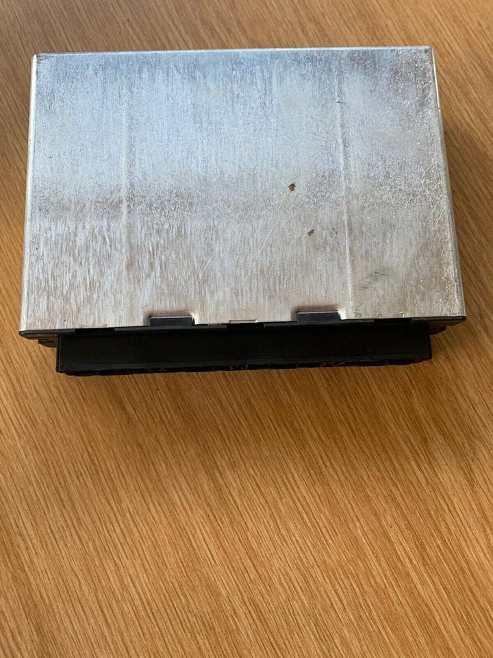 ELEKTRONIK FFR SIEMENS VDO Steuergerät MAN Nr. 81258057052 - Elektroniskais vadības bloks (ECU) - Kravas automašīna: foto 3 ELEKTRONIK FFR SIEMENS VDO Steuergerät MAN Nr. 81258057052 - Elektroniskais vadības bloks (ECU) - Kravas automašīna: foto 3