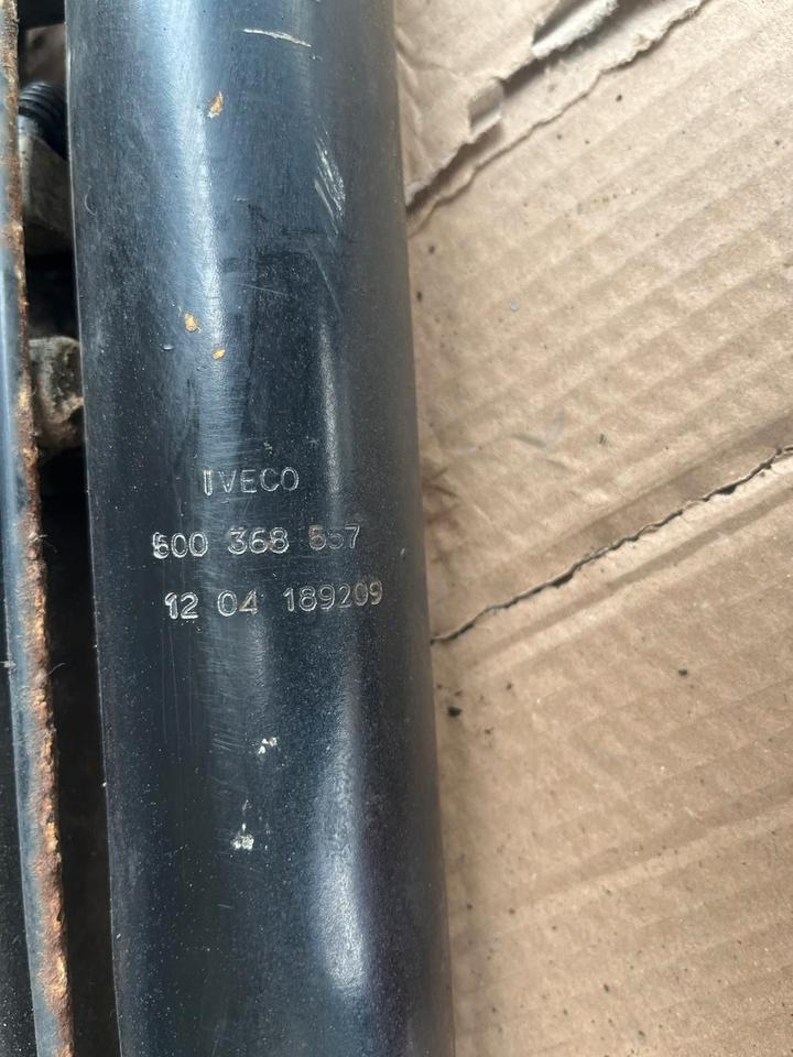 IVECO Stralis 450 Hydraulikzylinder Kippzylinder 500368557 - Hidrauliskais cilindrs - Kravas automašīna: foto 2 IVECO Stralis 450 Hydraulikzylinder Kippzylinder 500368557 - Hidrauliskais cilindrs - Kravas automašīna: foto 2