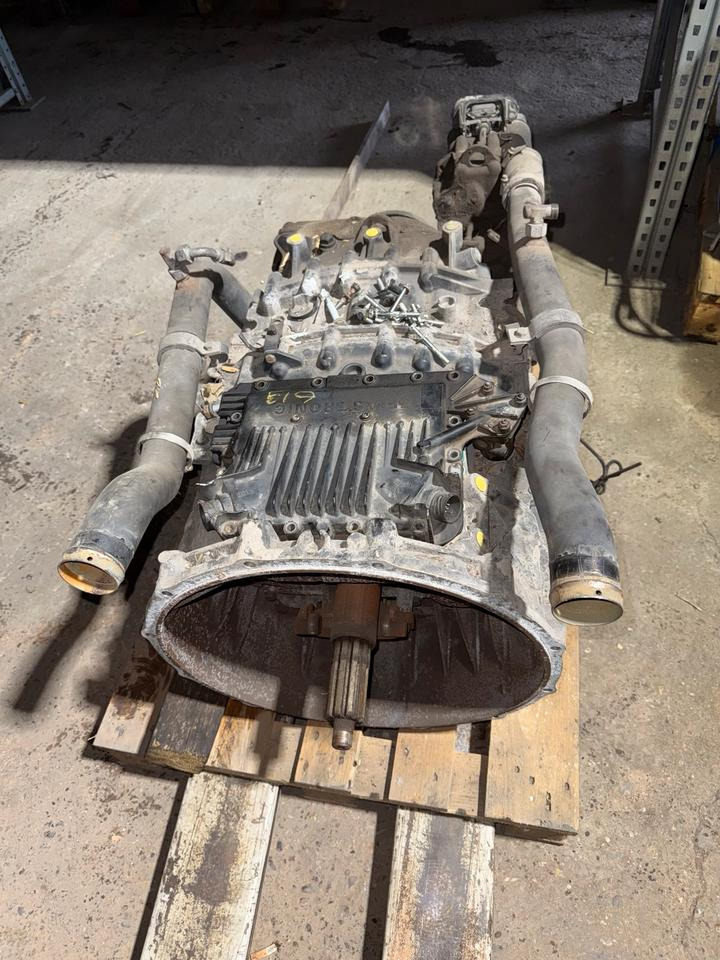 MAN Getriebe ZF ASTRONIC 12 AS 2131 TD + INTARDER 3 - Pārnesumkārba - Kravas automašīna: foto 4 MAN Getriebe ZF ASTRONIC 12 AS 2131 TD + INTARDER 3 - Pārnesumkārba - Kravas automašīna: foto 4