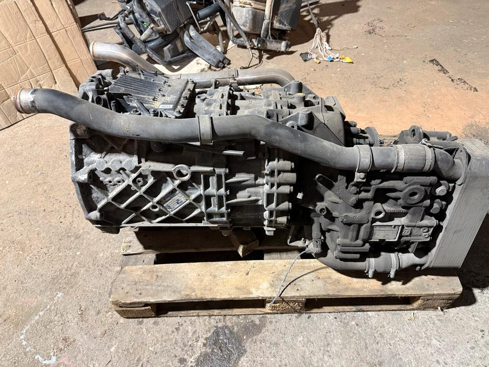 MAN Getriebe ZF ASTRONIC 12 AS 2331 TD Intarder3 ohneSteuergerät - Pārnesumkārba - Kravas automašīna: foto 4 MAN Getriebe ZF ASTRONIC 12 AS 2331 TD Intarder3 ohneSteuergerät - Pārnesumkārba - Kravas automašīna: foto 4