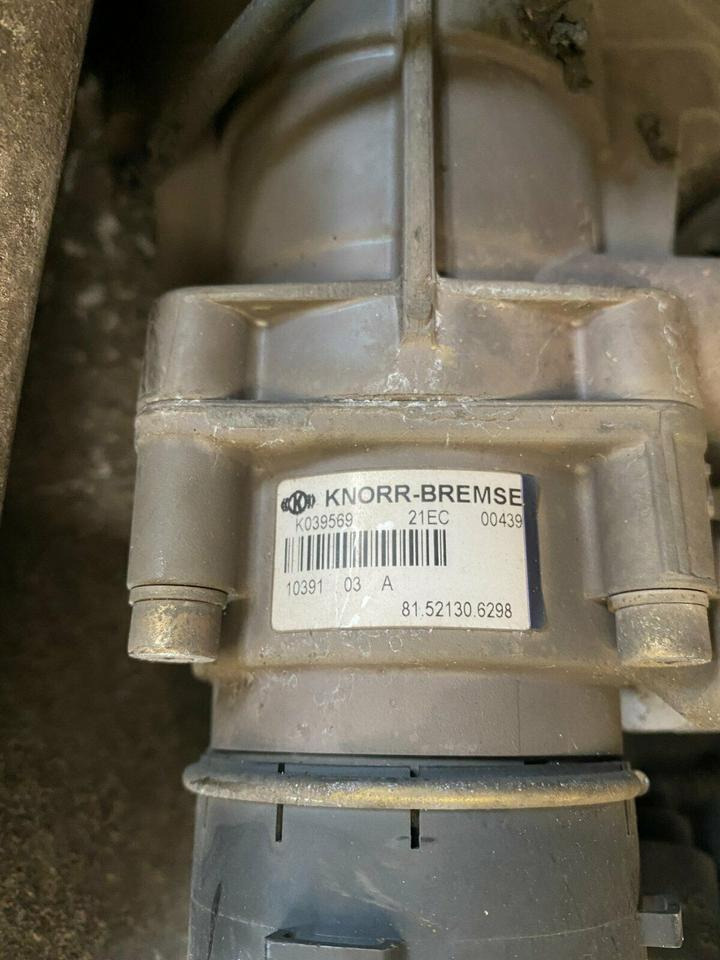 MAN TGA TGX Fußbremsventil 81259706103 Knorr Bremse 81521306298 - Bremžu vārsts - Kravas automašīna: foto 4 MAN TGA TGX Fußbremsventil 81259706103 Knorr Bremse 81521306298 - Bremžu vārsts - Kravas automašīna: foto 4