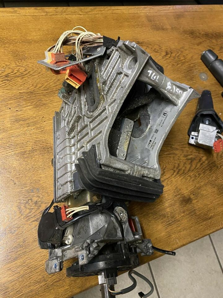 MAN TGL Lenksäule Lenkung mit Zündschloss & Schlüssel - Stūres statnis - Kravas automašīna: foto 4 MAN TGL Lenksäule Lenkung mit Zündschloss & Schlüssel - Stūres statnis - Kravas automašīna: foto 4