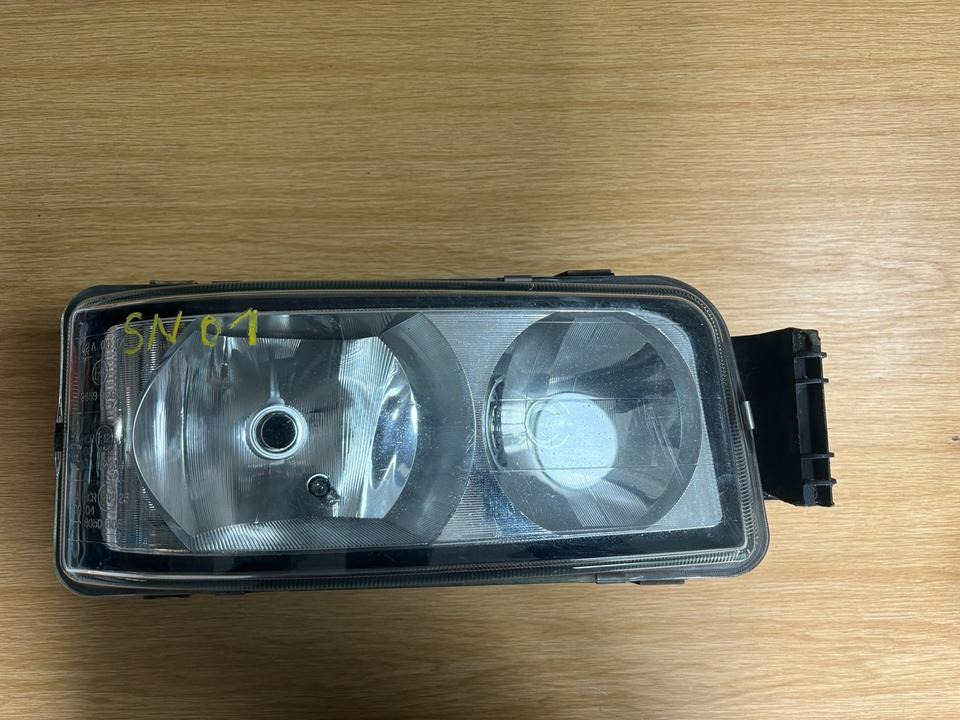 MAN TGL/TGM Hauptscheinwerfer Rechts 81.25101-6466 SN 01 - Tuvās gaismas - Kravas automašīna: foto 1 MAN TGL/TGM Hauptscheinwerfer Rechts 81.25101-6466 SN 01 - Tuvās gaismas - Kravas automašīna: foto 1