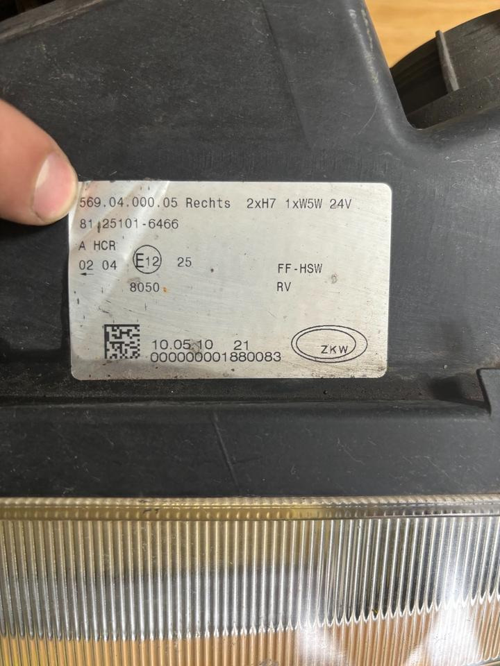 MAN TGL/TGM Hauptscheinwerfer Rechts 81.25101-6466 SN 01 - Tuvās gaismas - Kravas automašīna: foto 3 MAN TGL/TGM Hauptscheinwerfer Rechts 81.25101-6466 SN 01 - Tuvās gaismas - Kravas automašīna: foto 3