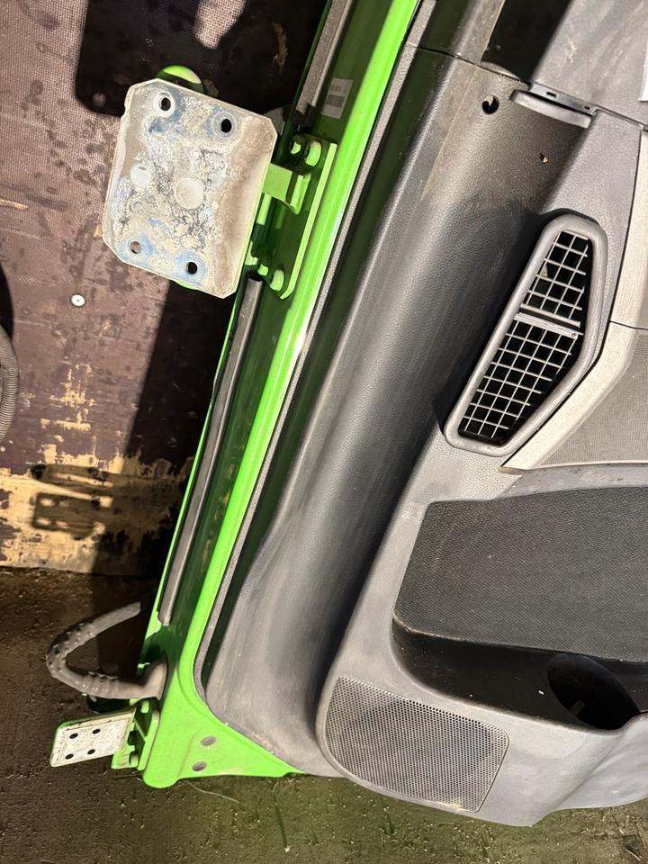 MAN TGS EU6 Beifahrertür Grün Spiegel Innenverkleidung LN 52 - Durvis un rezerves daļas - Kravas automašīna: foto 4 MAN TGS EU6 Beifahrertür Grün Spiegel Innenverkleidung LN 52 - Durvis un rezerves daļas - Kravas automašīna: foto 4