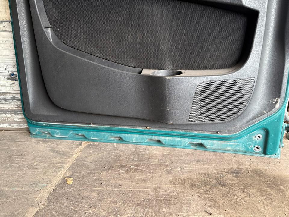 MAN TGX Fahrertür Grün mit Spiegel Innenverkleidung LN 83 - Durvis un rezerves daļas - Kravas automašīna: foto 5 MAN TGX Fahrertür Grün mit Spiegel Innenverkleidung LN 83 - Durvis un rezerves daļas - Kravas automašīna: foto 5