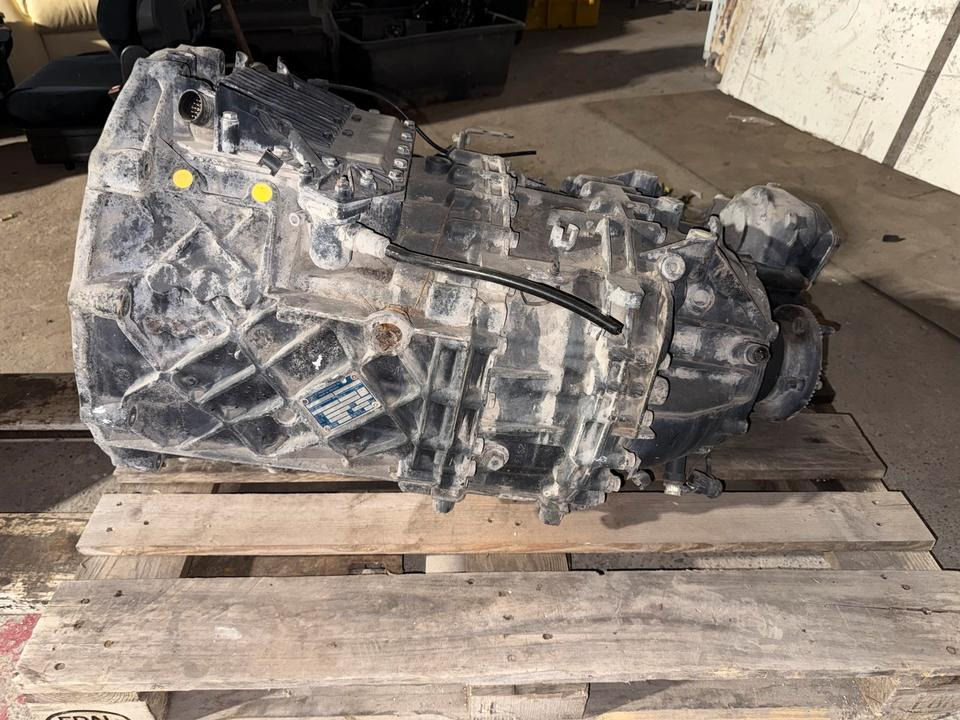 MAN ZF ASTRONIC 12 AS 2130 TD + Doppel Nebenantrieb - Pārnesumkārba - Kravas automašīna: foto 5 MAN ZF ASTRONIC 12 AS 2130 TD + Doppel Nebenantrieb - Pārnesumkārba - Kravas automašīna: foto 5