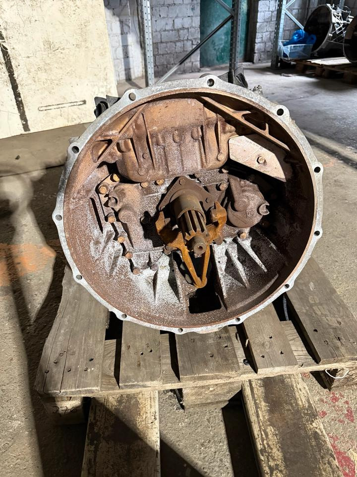 MAN ZF ASTRONIC 12 AS 2130 TD + Doppel Nebenantrieb - Pārnesumkārba - Kravas automašīna: foto 1 MAN ZF ASTRONIC 12 AS 2130 TD + Doppel Nebenantrieb - Pārnesumkārba - Kravas automašīna: foto 1