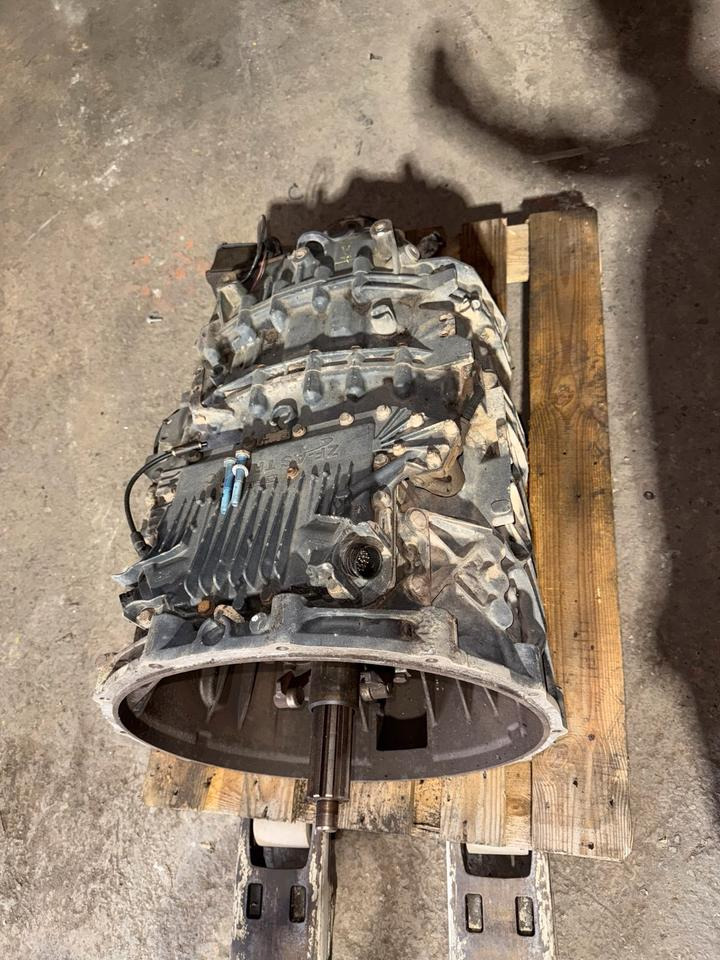 MAN ZF ASTRONIC Getriebe 12 AS 2301 + Nebenantrieb - Pārnesumkārba - Kravas automašīna: foto 4 MAN ZF ASTRONIC Getriebe 12 AS 2301 + Nebenantrieb - Pārnesumkārba - Kravas automašīna: foto 4