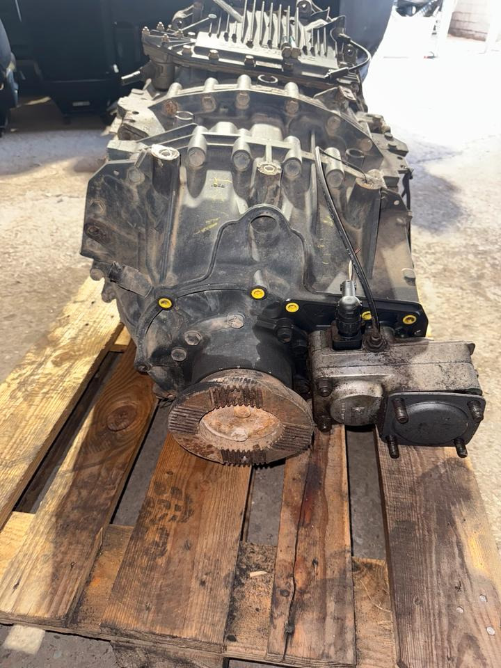 MAN ZF ASTRONIC Getriebe 12 AS 2301 + Nebenantrieb - Pārnesumkārba - Kravas automašīna: foto 5 MAN ZF ASTRONIC Getriebe 12 AS 2301 + Nebenantrieb - Pārnesumkārba - Kravas automašīna: foto 5