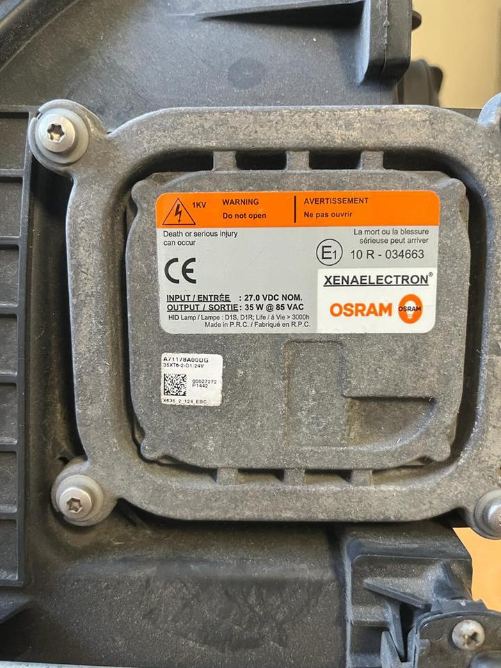 Mercedes Actros Bi Xenon Scheinwerfer Vorne Links A9608200639 - Tuvās gaismas - Kravas automašīna: foto 3 Mercedes Actros Bi Xenon Scheinwerfer Vorne Links A9608200639 - Tuvās gaismas - Kravas automašīna: foto 3