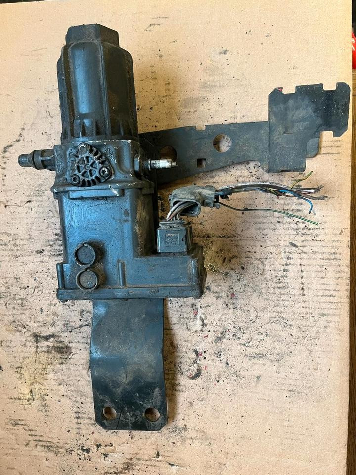 Mercedes Actros MP4 AdBlue Pumpe A0001402378 - Degvielas sūknis - Kravas automašīna: foto 5 Mercedes Actros MP4 AdBlue Pumpe A0001402378 - Degvielas sūknis - Kravas automašīna: foto 5