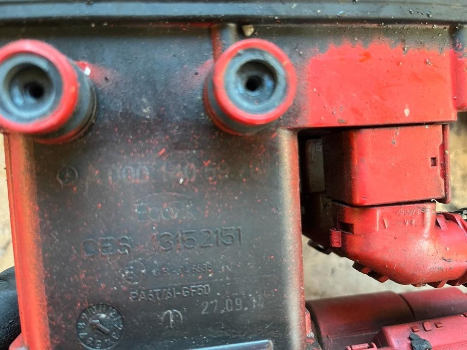 Mercedes Actros MP4 AdBlue Pumpe A0001405978 - Degvielas sūknis - Kravas automašīna: foto 2 Mercedes Actros MP4 AdBlue Pumpe A0001405978 - Degvielas sūknis - Kravas automašīna: foto 2