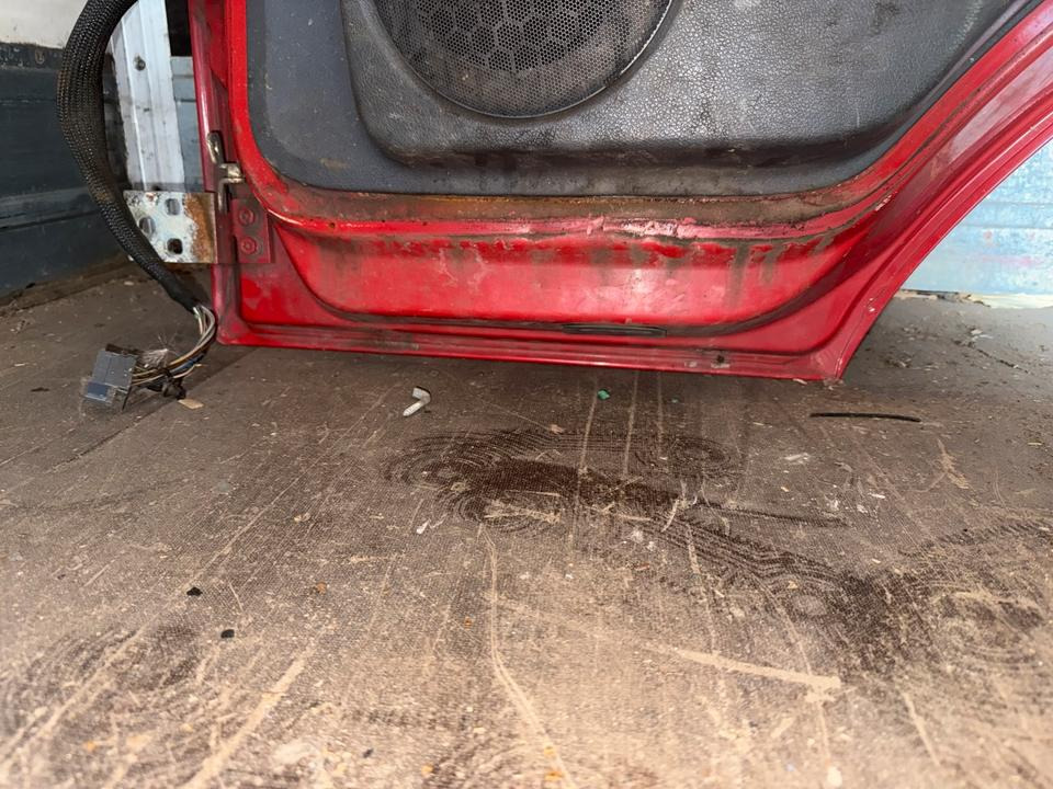 Mercedes Atego 2 Beifahrertür Rot Spiegel Innenverkleidung LN 77 - Durvis un rezerves daļas - Kravas automašīna: foto 3 Mercedes Atego 2 Beifahrertür Rot Spiegel Innenverkleidung LN 77 - Durvis un rezerves daļas - Kravas automašīna: foto 3