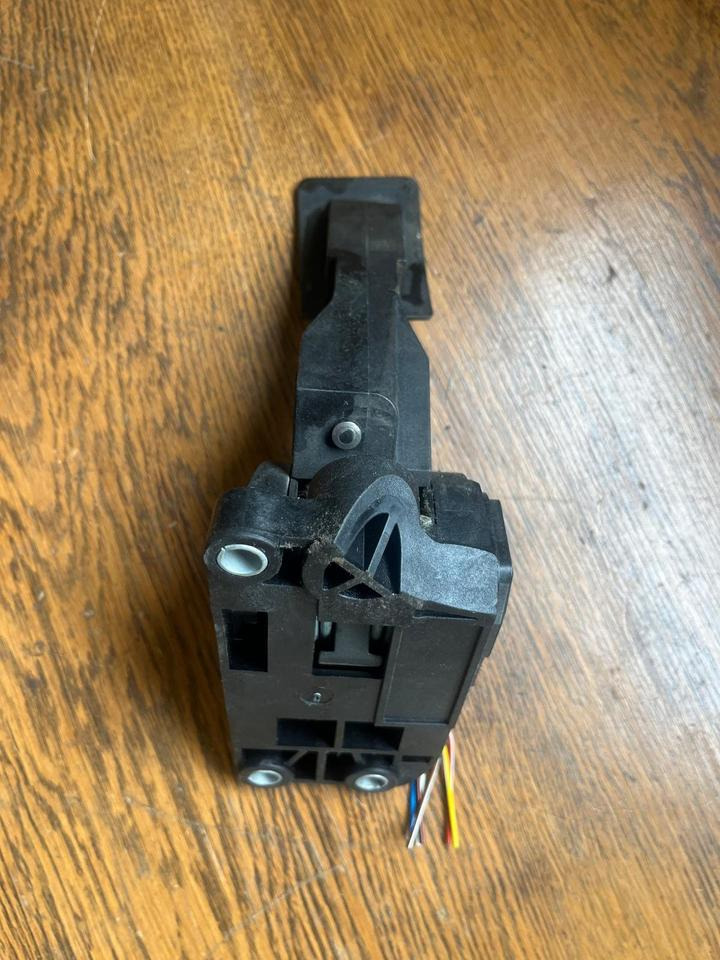 Mercedes Atego Gaspedal A9403000004 - Pedālis - Kravas automašīna: foto 5 Mercedes Atego Gaspedal A9403000004 - Pedālis - Kravas automašīna: foto 5