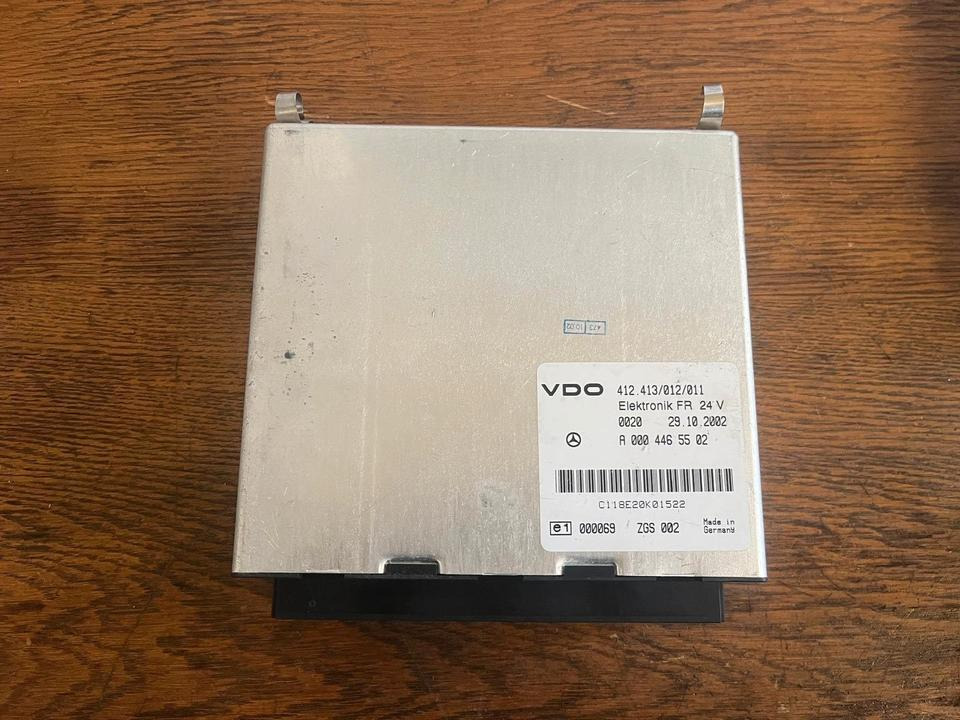 Mercedes Atego VDO Elektronik FR Steuergerät A0004465502 - Elektroniskais vadības bloks (ECU) - Kravas automašīna: foto 2 Mercedes Atego VDO Elektronik FR Steuergerät A0004465502 - Elektroniskais vadības bloks (ECU) - Kravas automašīna: foto 2