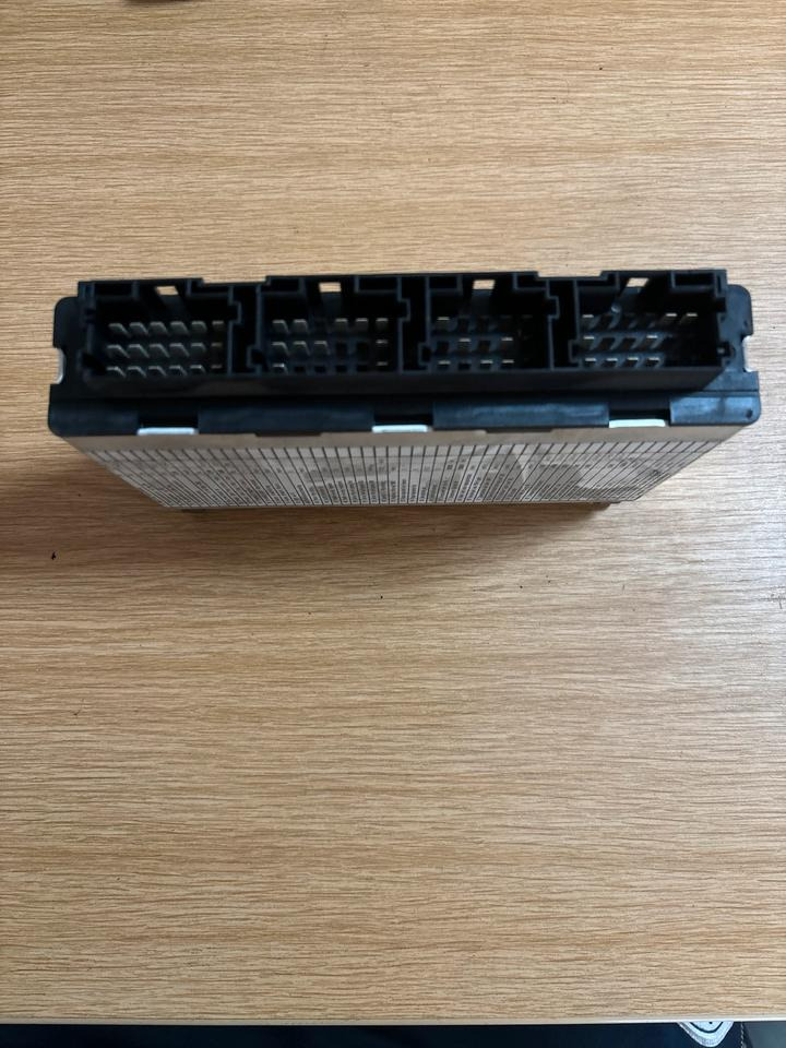 Mercedes-Benz VDO Elektronik FR Steuergerät A0004466302 - Elektroniskais vadības bloks (ECU) - Kravas automašīna: foto 3 Mercedes-Benz VDO Elektronik FR Steuergerät A0004466302 - Elektroniskais vadības bloks (ECU) - Kravas automašīna: foto 3