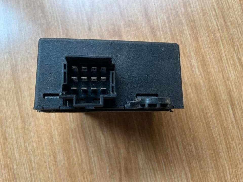 Mercedes Benz Vito W638 Wegfahrsperre Modul 0335456032 - Elektroniskais vadības bloks (ECU) - Kravas automašīna: foto 3 Mercedes Benz Vito W638 Wegfahrsperre Modul 0335456032 - Elektroniskais vadības bloks (ECU) - Kravas automašīna: foto 3
