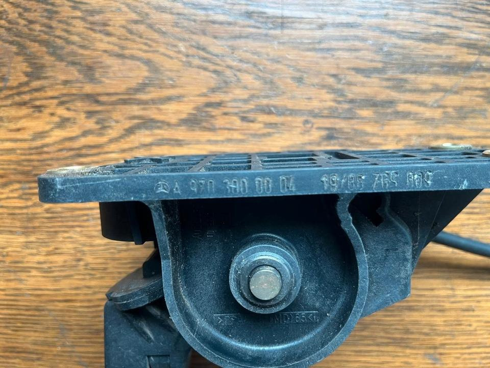 Mercedes Gaspedal A9703000004 - Pedālis - Kravas automašīna: foto 2 Mercedes Gaspedal A9703000004 - Pedālis - Kravas automašīna: foto 2