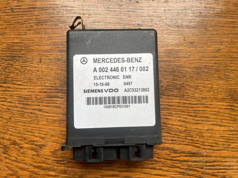 Mercedes SIEMENS VDO Elektronik ENR Steuergerät A0024460117 - Elektroniskais vadības bloks (ECU) - Kravas automašīna: foto 1 Mercedes SIEMENS VDO Elektronik ENR Steuergerät A0024460117 - Elektroniskais vadības bloks (ECU) - Kravas automašīna: foto 1