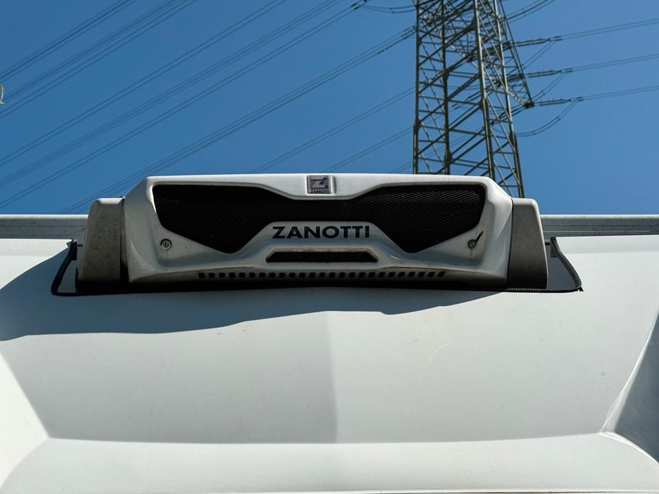 Mercedes Sprinter Kühlkoffer - Maināmā virsbūve - refrižerators: foto 3 Mercedes Sprinter Kühlkoffer - Maināmā virsbūve - refrižerators: foto 3