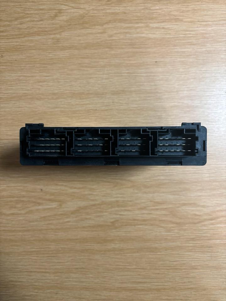 Mercedes VDO Elektronik FR Steuergerät A0014461102 - Elektroniskais vadības bloks (ECU) - Kravas automašīna: foto 3 Mercedes VDO Elektronik FR Steuergerät A0014461102 - Elektroniskais vadības bloks (ECU) - Kravas automašīna: foto 3