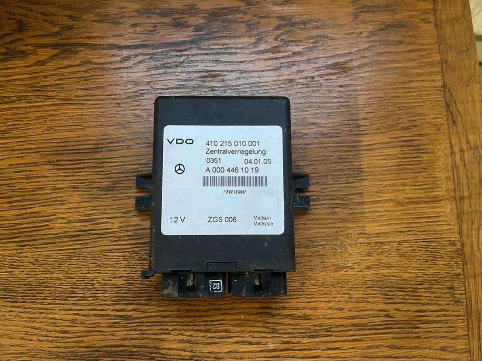 Mercedes VDO Zentralverriegelung Steuergerät A0004461019 - Elektroniskais vadības bloks (ECU) - Kravas automašīna: foto 1 Mercedes VDO Zentralverriegelung Steuergerät A0004461019 - Elektroniskais vadības bloks (ECU) - Kravas automašīna: foto 1