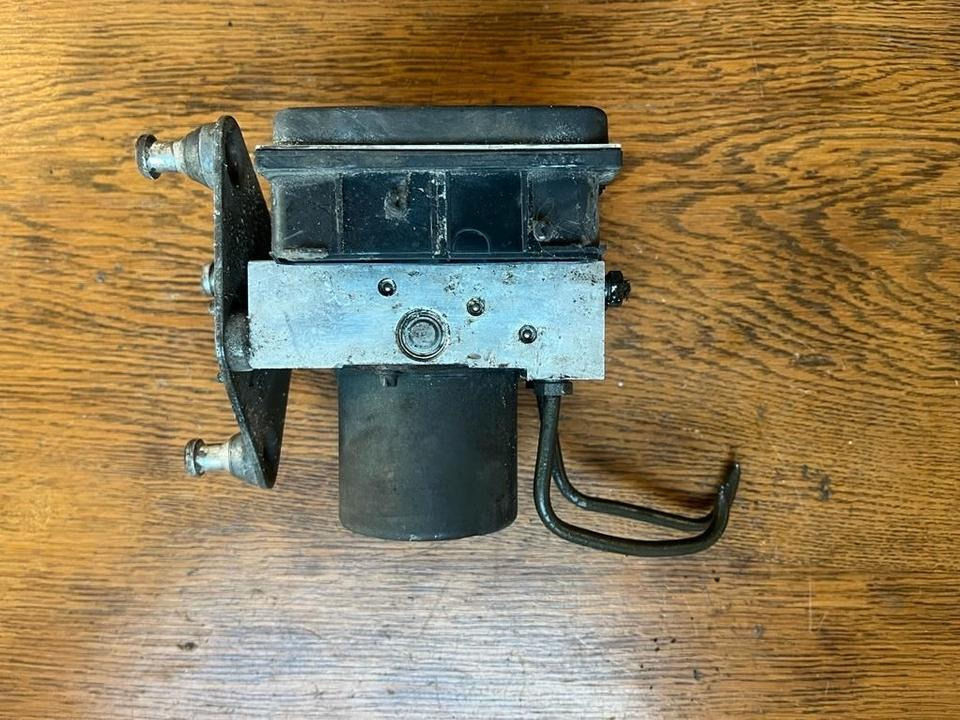 Mercedes Vito Hydraulikblock ABS Pumpe A0014468989 - Hidraulika - Kravas automašīna: foto 4 Mercedes Vito Hydraulikblock ABS Pumpe A0014468989 - Hidraulika - Kravas automašīna: foto 4