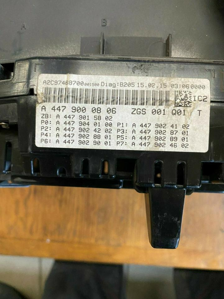 Mercedes Vito Kombiinstrument Tacho A4479000806 - Tahogrāfs - Kravas automašīna: foto 2 Mercedes Vito Kombiinstrument Tacho A4479000806 - Tahogrāfs - Kravas automašīna: foto 2