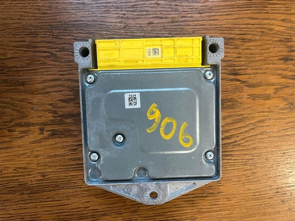 Mercedes Vito Viano W639 Airbag Steuergerät Sensor A9064461142 - Elektroniskais vadības bloks (ECU) - Kravas automašīna: foto 4 Mercedes Vito Viano W639 Airbag Steuergerät Sensor A9064461142 - Elektroniskais vadības bloks (ECU) - Kravas automašīna: foto 4