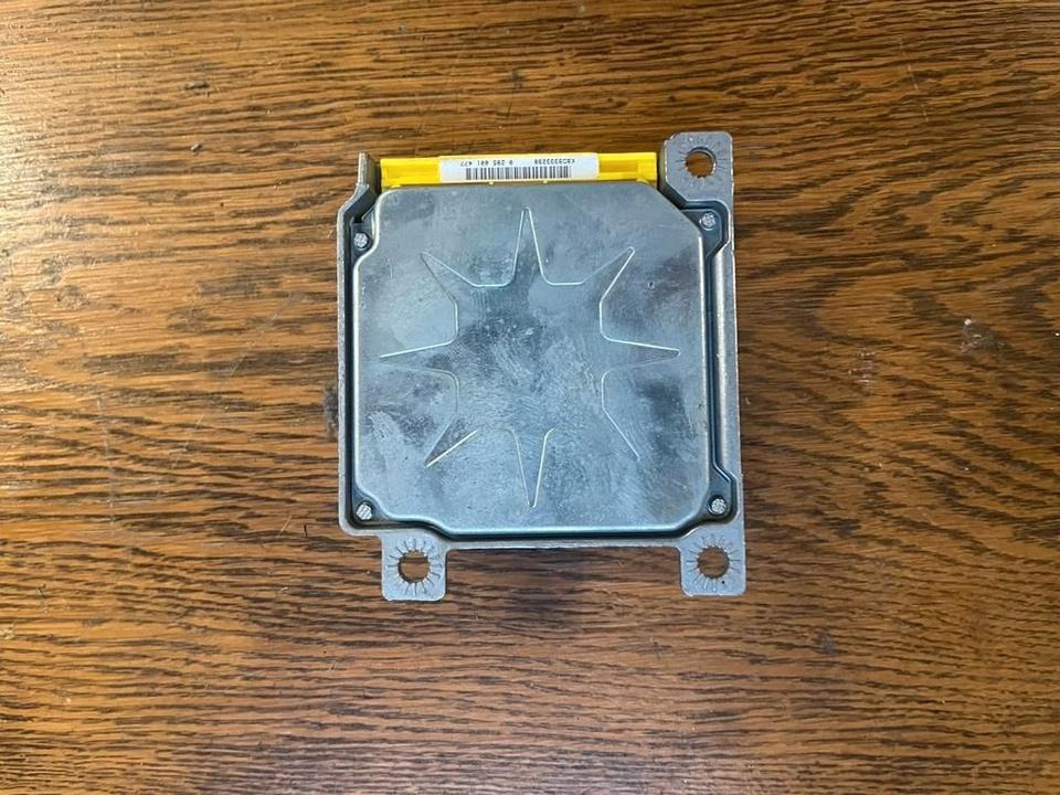 Mercedes Vito W638 Airbag Steuergerät Sensor 0004460642 - Elektroniskais vadības bloks (ECU) - Kravas automašīna: foto 4 Mercedes Vito W638 Airbag Steuergerät Sensor 0004460642 - Elektroniskais vadības bloks (ECU) - Kravas automašīna: foto 4
