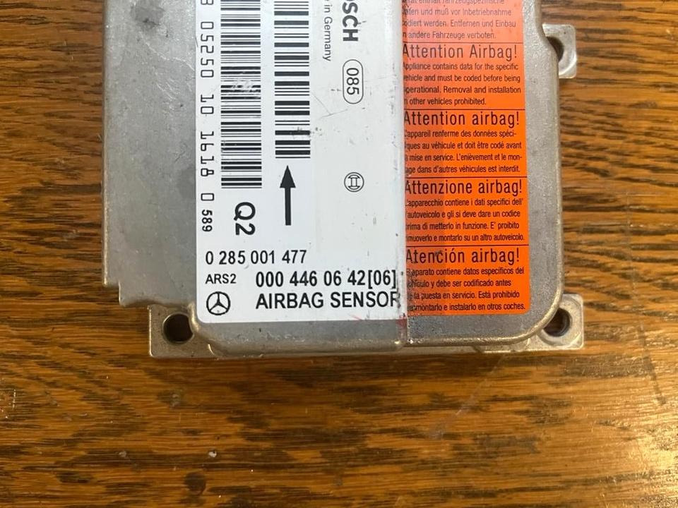Mercedes Vito W638 Airbag Steuergerät Sensor 0004460642 - Elektroniskais vadības bloks (ECU) - Kravas automašīna: foto 2 Mercedes Vito W638 Airbag Steuergerät Sensor 0004460642 - Elektroniskais vadības bloks (ECU) - Kravas automašīna: foto 2
