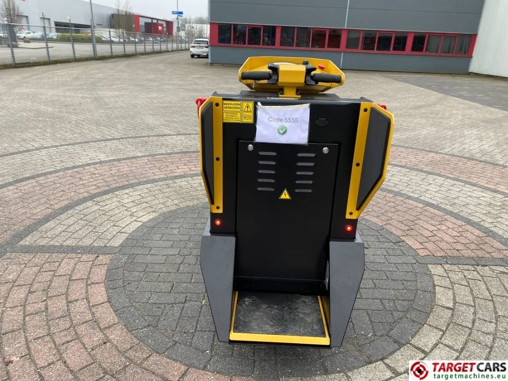 Conmeq AS15 Mini Skid Steer Loader 4x4 Electric - Kompaktiekrāvējs: foto 4 Conmeq AS15 Mini Skid Steer Loader 4x4 Electric - Kompaktiekrāvējs: foto 4