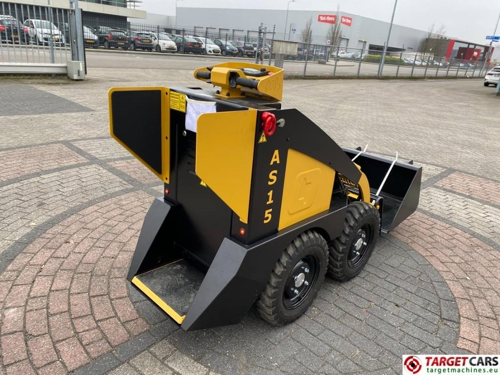 Conmeq AS15 Mini Skid Steer Loader 4x4 Electric - Kompaktiekrāvējs: foto 3 Conmeq AS15 Mini Skid Steer Loader 4x4 Electric - Kompaktiekrāvējs: foto 3